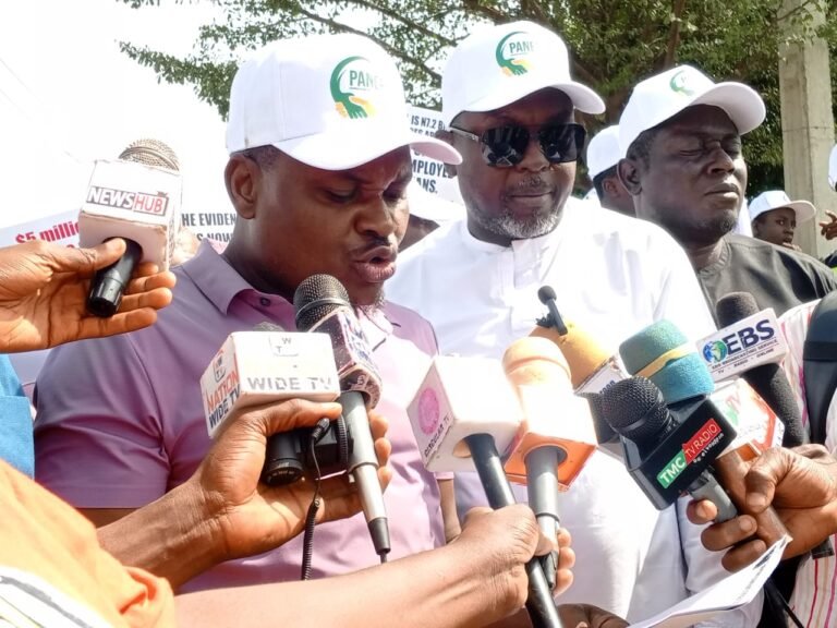 Dangote vs Farouk: CSO ataca ICPC, escritórios da EFCC em Abuja, exigem ação rápida