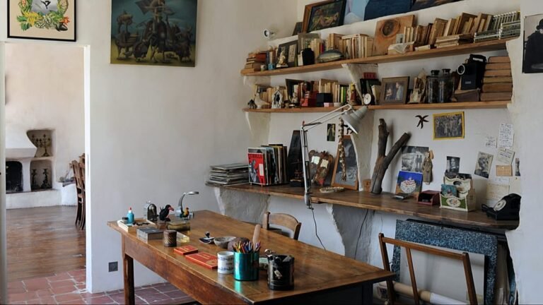 Em Paris, há uma campanha para salvar o apartamento de Jacques Prévert