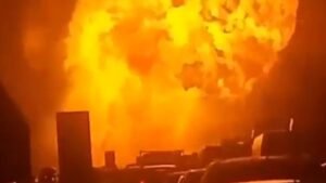 Camião com GPL explode na autoestrada em Itália