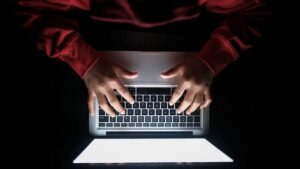 Violação de dados afeta mais de 200 milhões no Pornhub