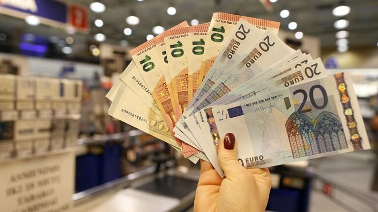 Que países europeus mais utilizam dinheiro físico?