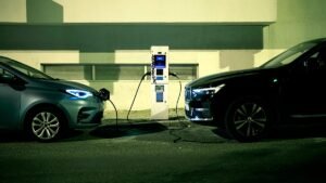 Incentivos à compra de veículos elétricos estão de volta: tudo o que precisa de saber