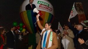 Tribunal ordena retirada de cartazes do Chega sobre comunidade cigana