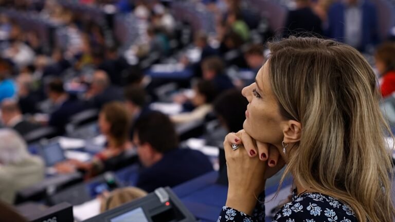 Eva Kaili denuncia atuação policial no caso "Belgiangate"
