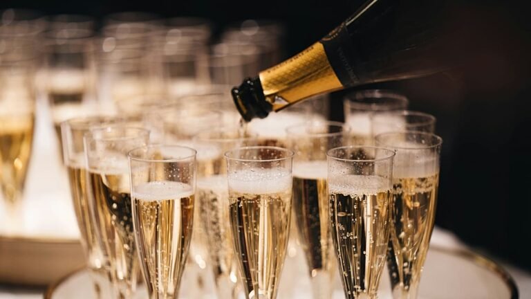 Que quantidade de álcool é segura para beber neste Natal? Os especialistas não estão de acordo