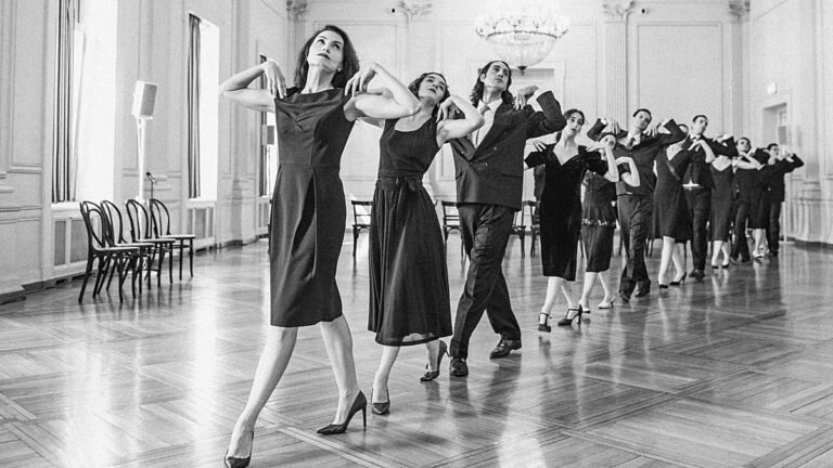 "Kontakthof" de Pina Bausch no Teatro Nacional de Atenas