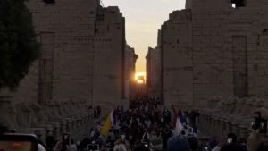 Vídeo. Egito: solstício de inverno alinha o nascer do sol com o Templo de Karnak em Luxor