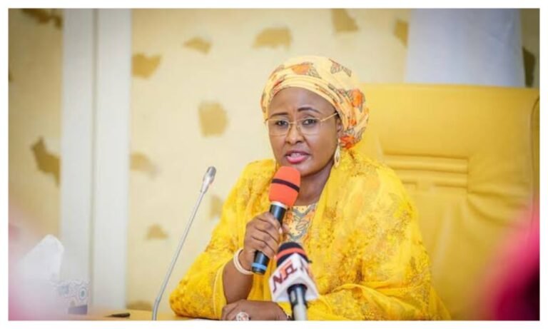 ‘É pneumonia’ – Aisha Buhari revela a causa da morte do ex-presidente, ‘últimos dias’