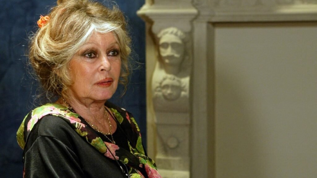 Brigitte Bardot, French film icon turned far-right provocateur, dies at 91