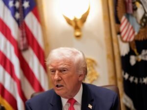 Trump expands US travel ban to include Syria, Palestine