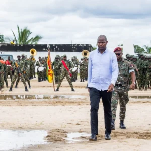 “Desafios de segurança global exigem respostas inteligentes e defesa forte”, afirma Daniel Chapo em Nampula