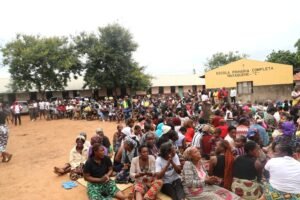 Arranque do ano lectivo adiado para 27 de...