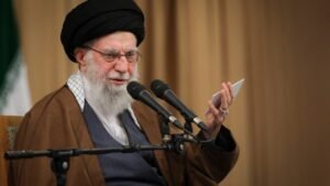 Khamenei, do Irã, diz que EUA e Israel estão por trás de ‘milhares de mortos’ em protestos
