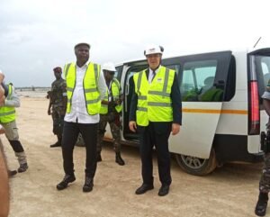 Chapo e CEO da TotalEnergies em Afungi para...