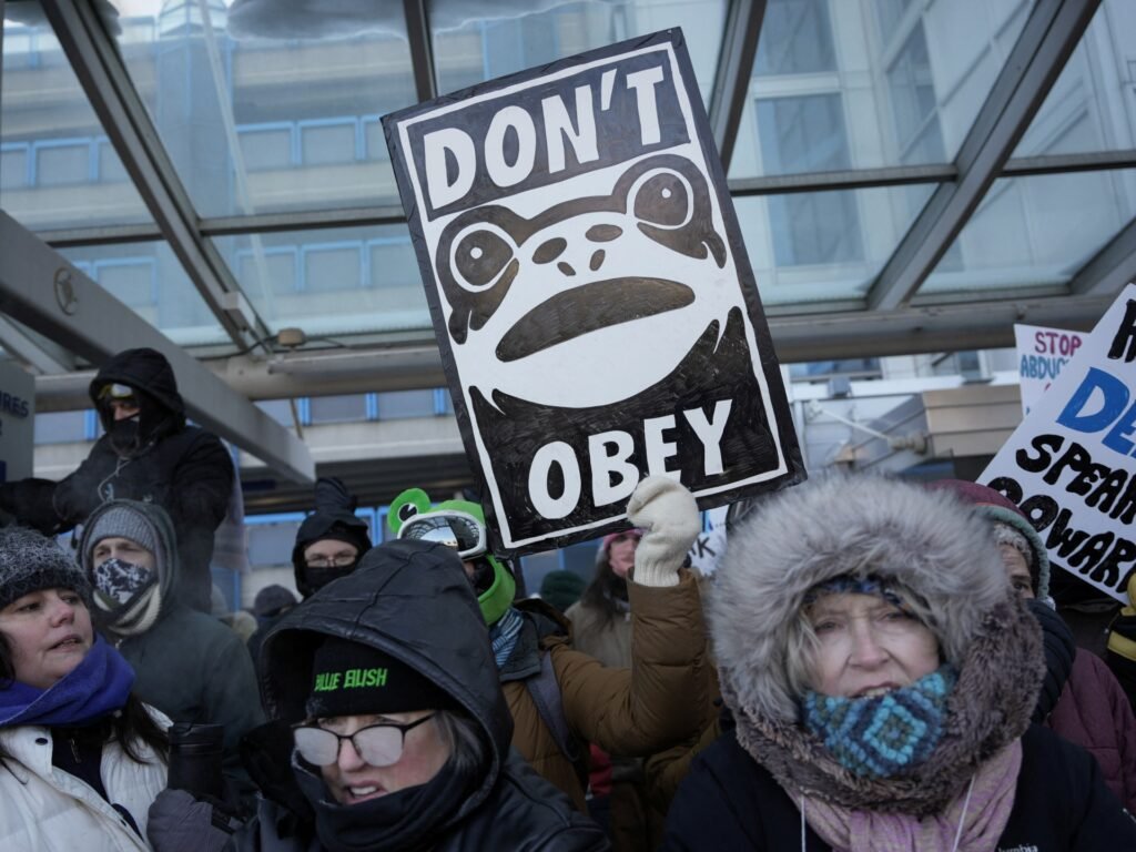 Minneapolis businesses close doors for economic blackout protesting ICE