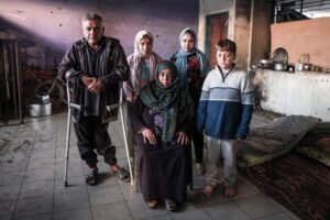 Majed Hamouda&rsquo;s family, displaced into a school class in Gaza City