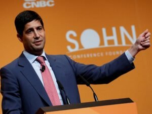 Trump nominates Kevin Warsh to replace Powell as fed chair