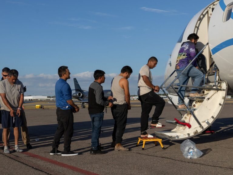 EUA revogam mais de 100 mil vistos desde o regresso de Trump ao cargo