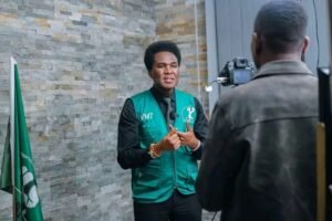 Mondlane apela ao decre­to de estado de...