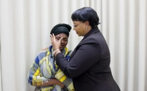 Primeira-Dama vai ajudar cidadã a recuperar…