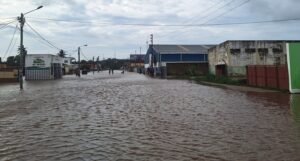 Baixa de Xai-Xai submersa – Jornal Notícias