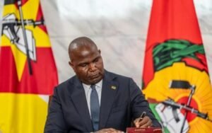 Promulgada Lei do Sistema Nacional de Saúde -...