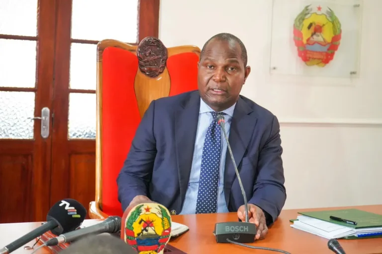 Daniel Chapo promulga leis que criam Inspecção-Geral do Estado e Inspecção-Geral de Segurança Alimentar e Económica