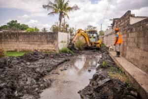 Obras de drenagem para conter cheias no...