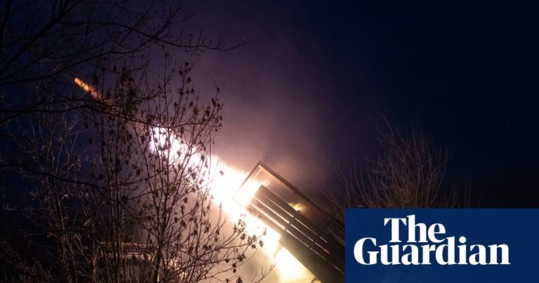 Mais de 1.000 quenianos atraídos para lutar pela Rússia na guerra da Ucrânia, diz relatório