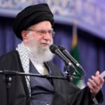 Khamenei, do Irã, mantém retórica dura com os EUA, apesar das negociações nucleares
