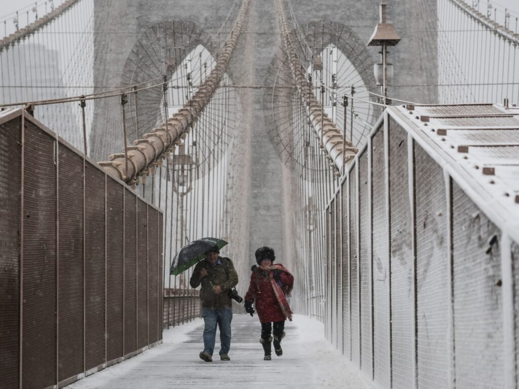 New York m orders citywide shutdown as snowstorm hits northeast US