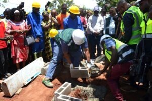 Nampula inicia pavimentação da estrada de...