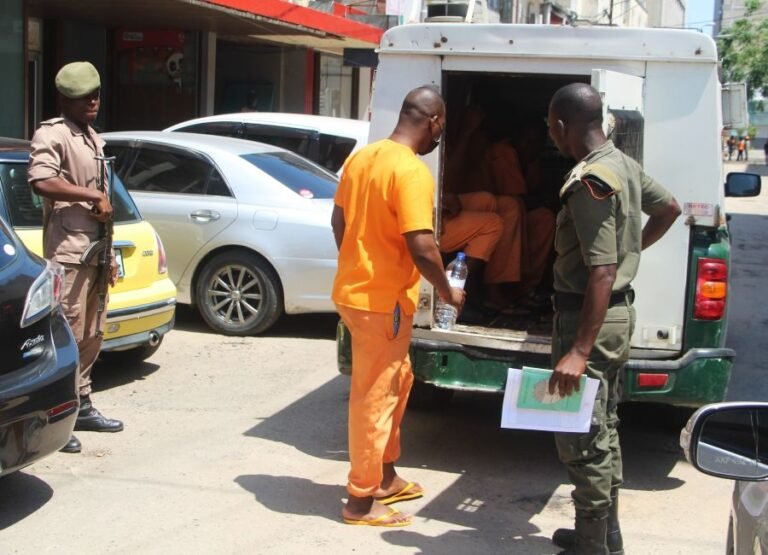 Pulseira electrónica testada dentro de dias -…