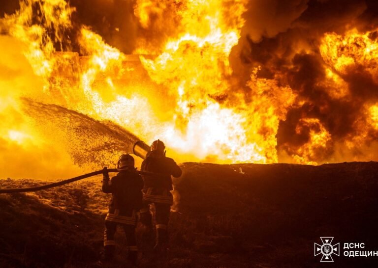 Trump aumenta pressão sobre Kyiv enquanto Rússia e Ucrânia mantêm conversações de paz em Genebra