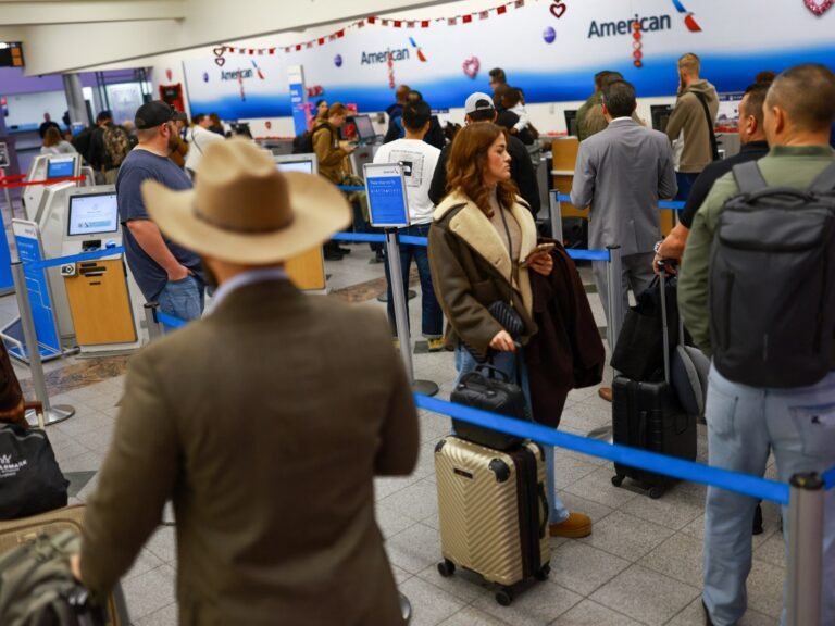 EUA reabrem espaço aéreo sobre El Paso após alegação de infiltração de drones do cartel