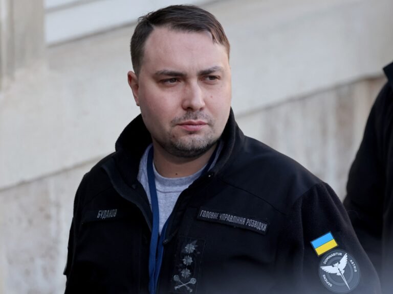 Equipe ucraniana se dirige para negociações em Genebra enquanto Moscou e Kyiv aumentam a pressão militar