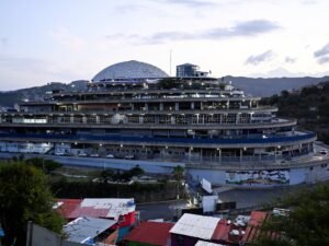 Venezuela rights activist freed from jail amid prisoner release