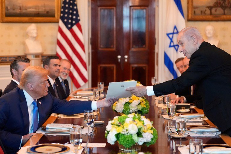 O que acontece quando Netanyahu visita Trump? Uma olhada em suas visitas anteriores