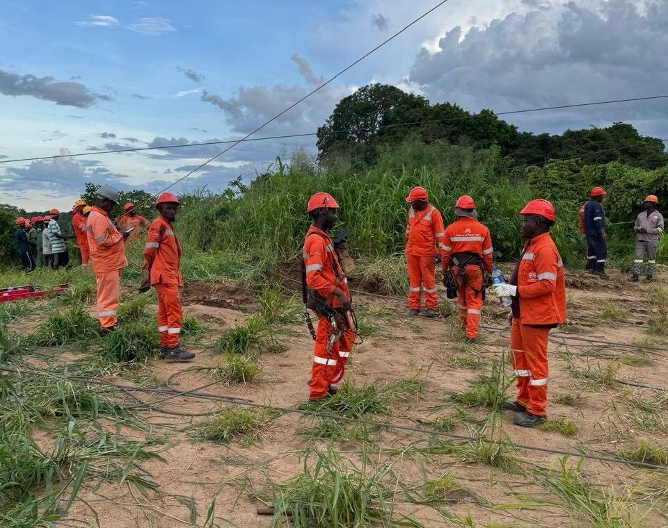 Decorre a bom ritmo reposição da torre de...