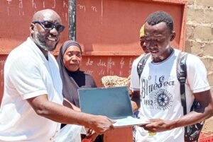 Manasse apoia jovem criador de videojogo -…