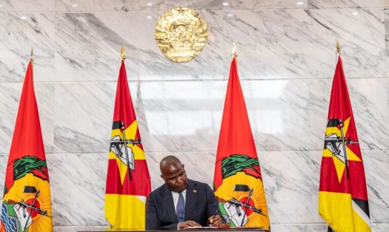 PR promove oficial da Polícia e determina…