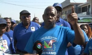 António Muchanga suspenso da Renamo - Jornal...