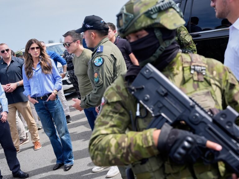 Ecuador prepares for attack on ‘criminal economy’ with Trump backing