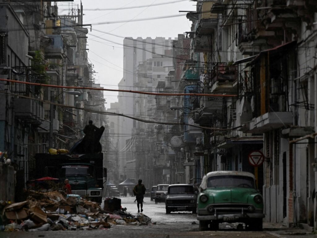 European groups join aid convoy to Cuba amid crippling oil blockade