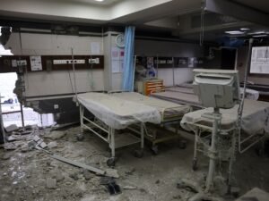Irã exige ação internacional após ataques atingirem hospitais e escolas