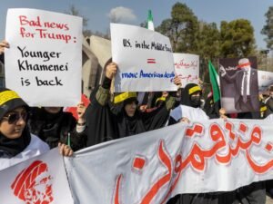 Autoridades iranianas elogiam celebração da ‘queima de Trump’ em meio a batalha de narrativas