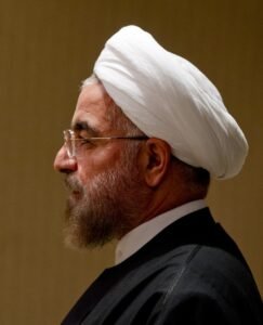 A questão da sucessão do Irã: o nome de Rouhani ressurge em meio a um vazio de liderança