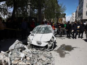 Israel lança ataques a instalações nucleares enquanto o Irã alerta sobre retaliação