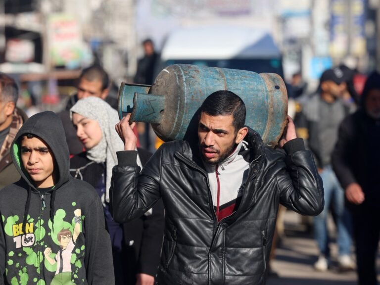 Palestinians struggle as Gaza endures severe fuel and gas shortages