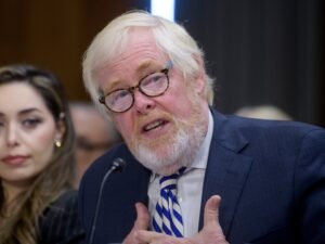 África do Sul convoca novo embaixador dos EUA por causa de ‘comentários pouco diplomáticos’